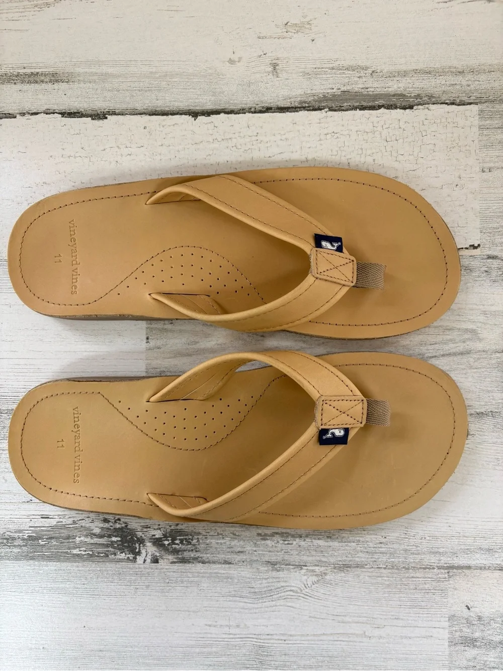 Vineyard Vines Men’s Size 11 Slip On Flip Flop Thong Sandals In Natural Tan
